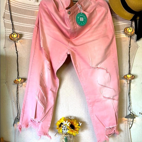 Blakely Pink distressed Jeans - Picture 2 of 11